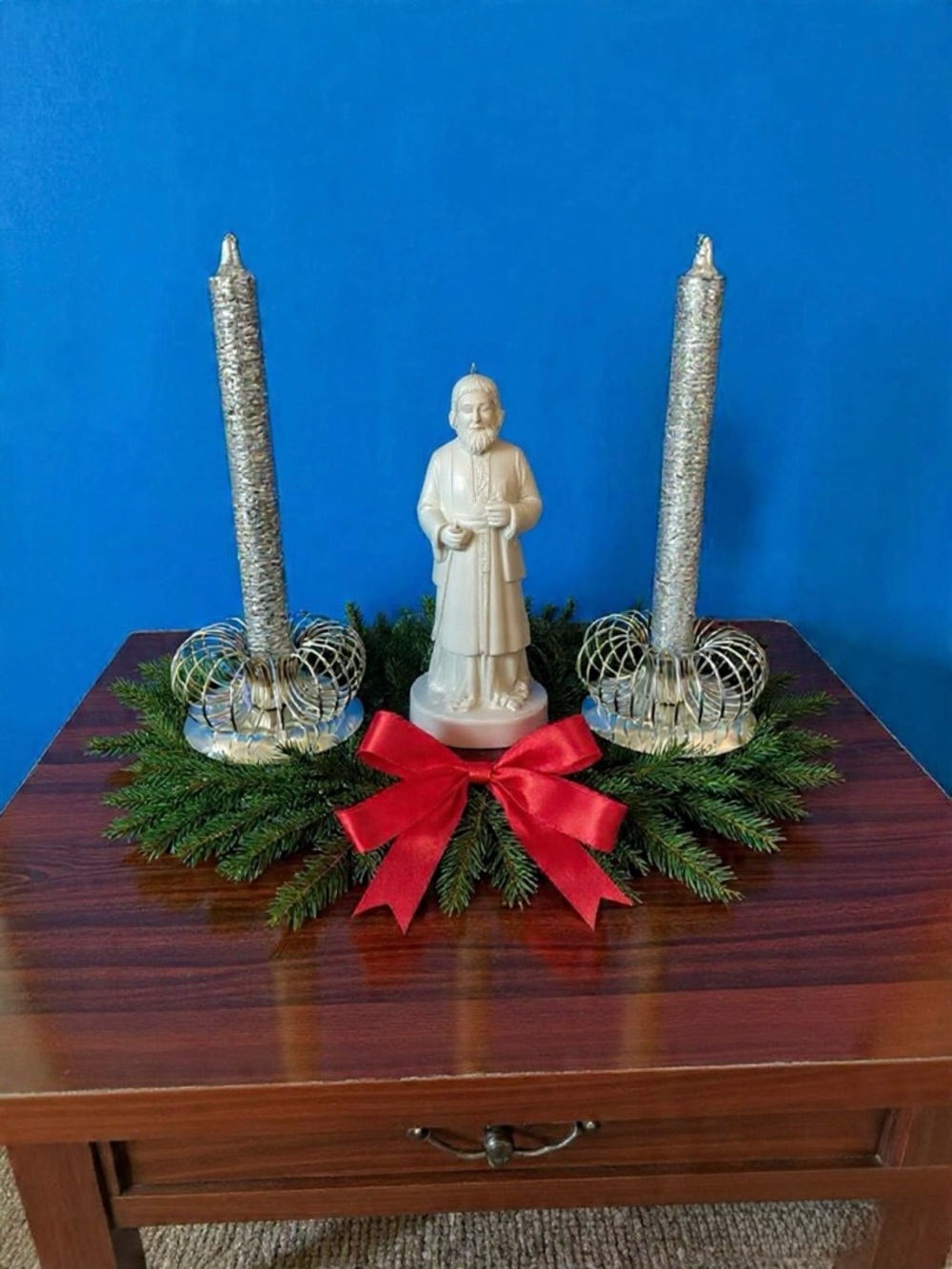 2 Sunburst Spirograph candle holders with mirrored bases